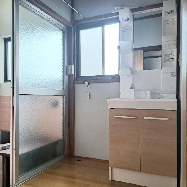 六反田貸家１号棟(小名浜大原)（1） 洗面