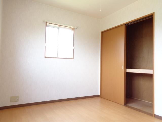 アムールコートA棟（泉町下川）（202） 室内