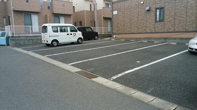 サンクスもえぎ　Ｂ（2） 駐車場