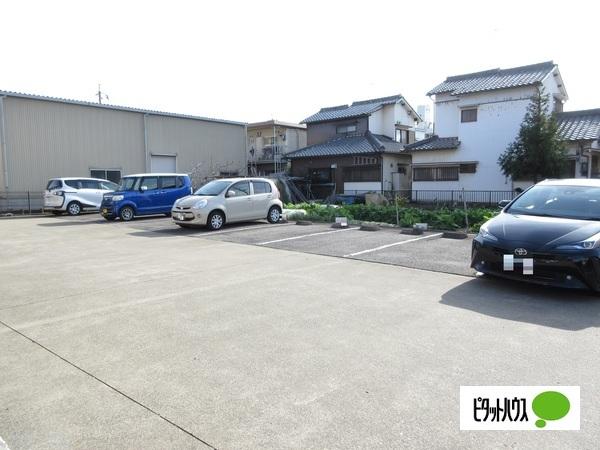 キャッスルビュー（403） 駐車場