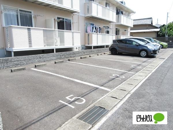 ベル花水木（202） 駐車場
