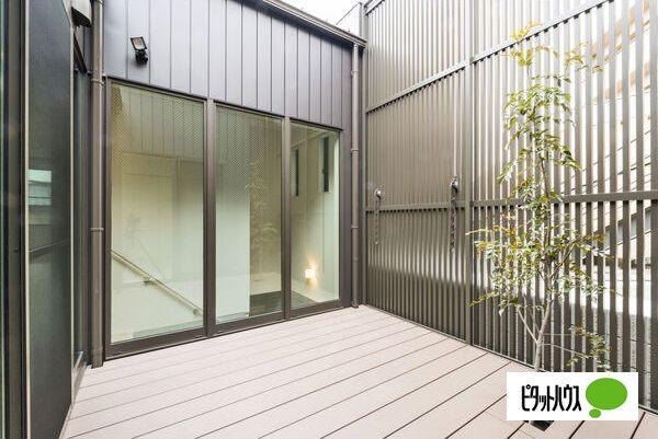 LIBERTA CASA（1） 庭