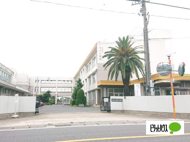 小牧市立村中小学校：1828m