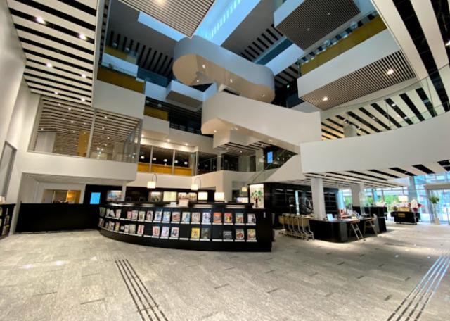 小牧市中央図書館：1544m