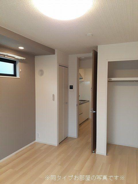 ヒカルサ　小牧田県ウエスト（306） リビング