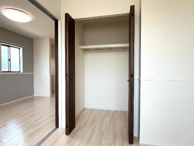 ピア・ノブル 収納