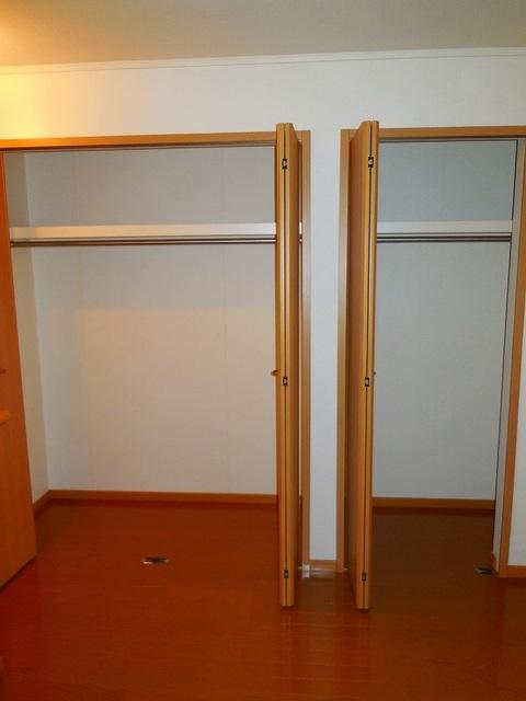 ネオ　カーサ（101） 収納