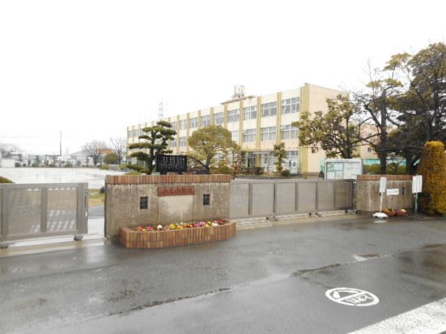 小牧市立　小木小学校：850m