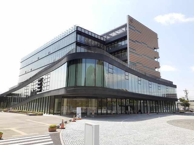 小牧市役所：1700m