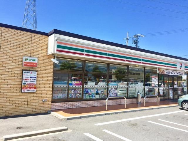 セブンイレブン小牧原1丁目店：887m