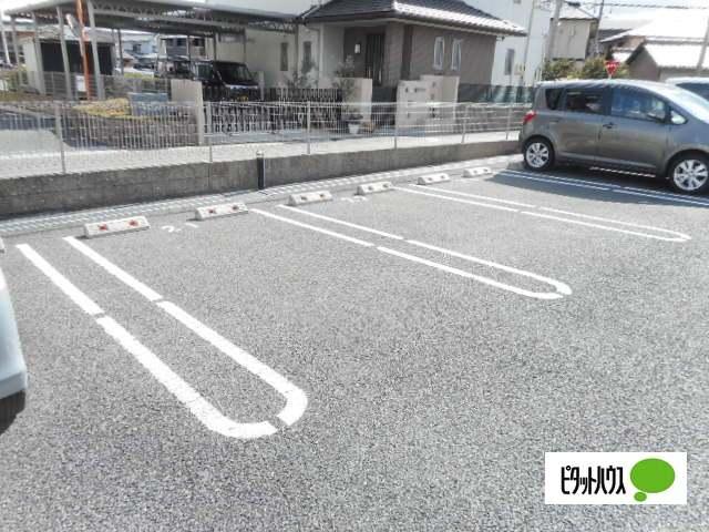 小牧ガーデンスクエア（308） 駐車場