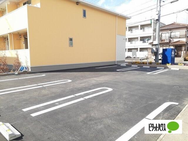 アルカンシェルⅡ（201） 駐車場