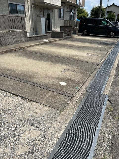 エスペーロ（102） 駐車場