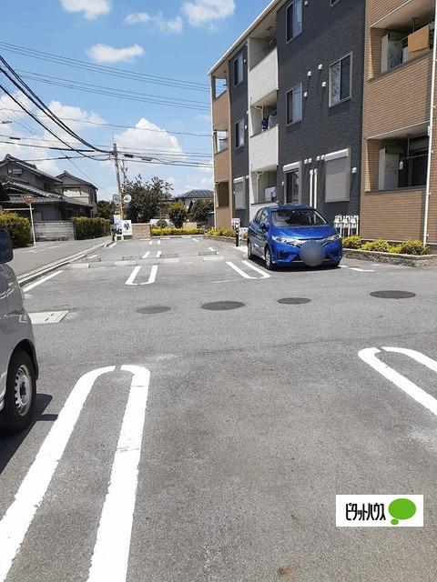 クラリティ（301） 駐車場