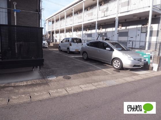 ブレス　長谷川（201） 駐車場