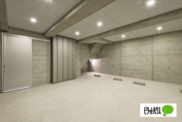 LIBERTA CASA（1） 駐車場