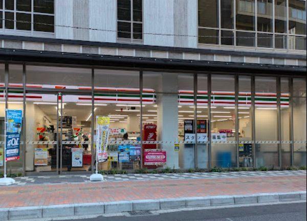 セブンイレブン真間銀座通り店：47m