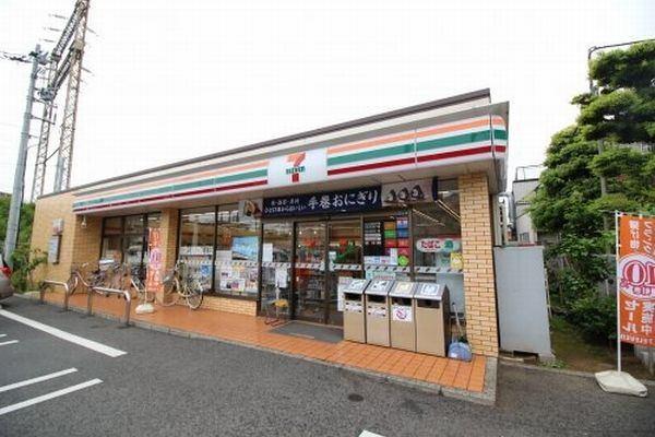 セブンイレブン江戸川西小岩3丁目店：211m