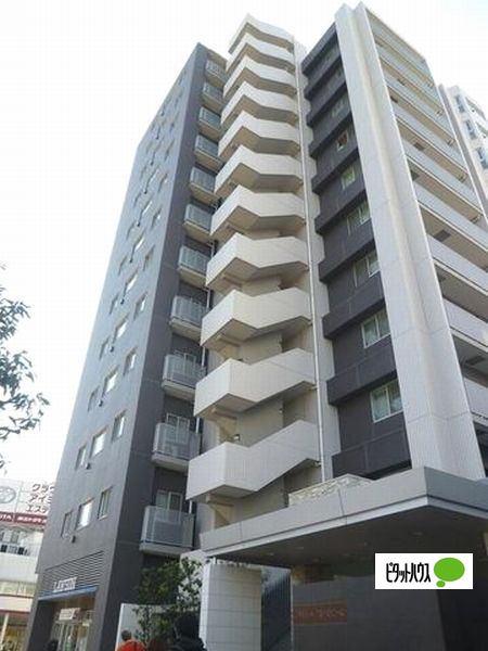 駅近エリアにありながら落ち着いた住環境。周辺にはスーパーやコンビニも揃い、日々の買い物にも便利です。