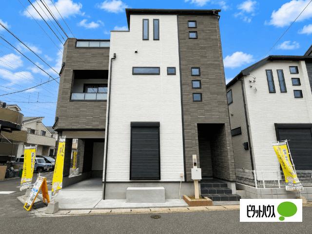 全２棟／Ａ号棟　前面道路６ｍで車の出し入れ楽々 外観