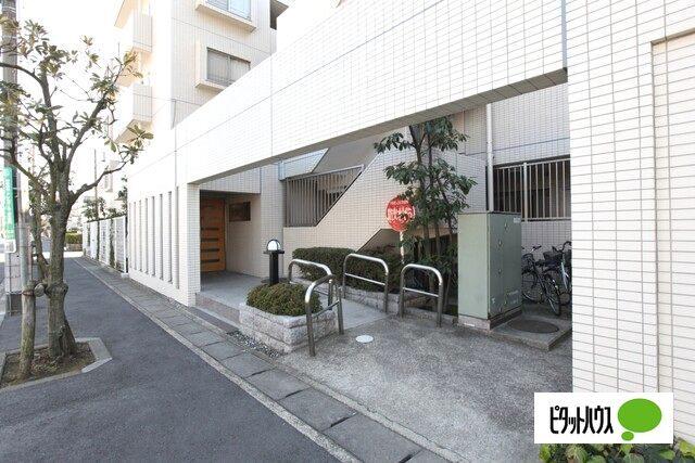 エントランスです