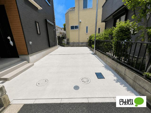 全１棟現場　多目的に活用できるグルニエ付き 駐車場