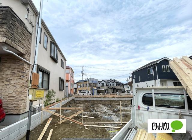 全４棟／Ｃ号棟　駐車スペース２台分可能 外観