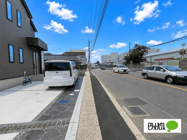 全３棟／３号棟　前面道路広々の１２m その他