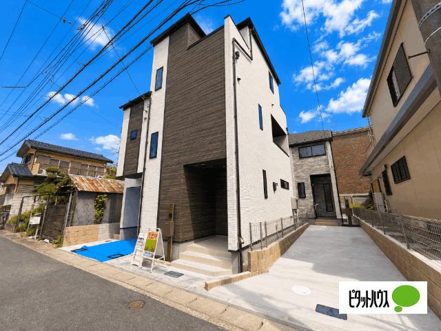 全２棟／Ｂ号棟　ゆとりある前面道路６ｍ 外観