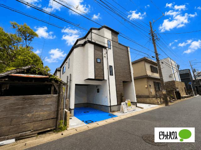 全２棟／Ｂ号棟　ゆとりある前面道路６ｍ 外観