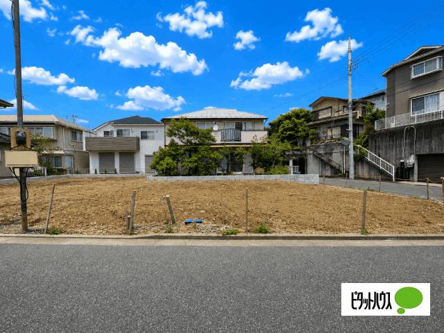 全２棟／Ｂ号棟　キッチン横に嬉しいパントリー付き 外観