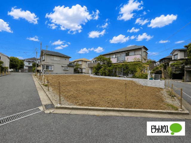 全２棟／Ｂ号棟　キッチン横に嬉しいパントリー付き 外観