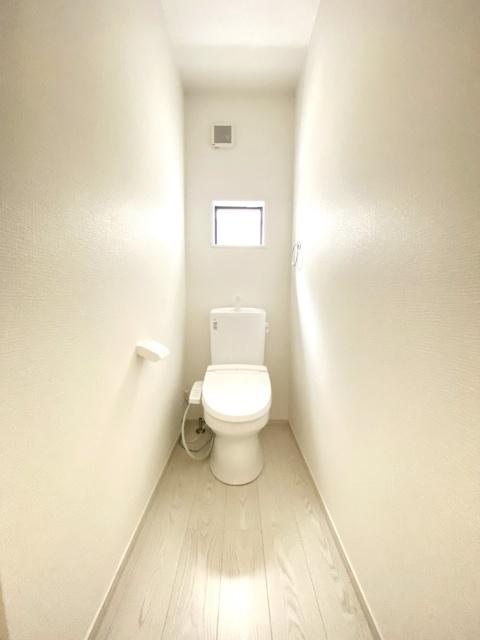 嬉しい温水暖房便座のトイレです