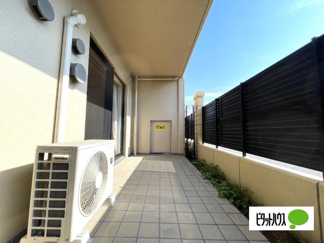レグザ南市川 バルコニー