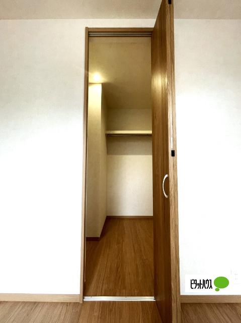 全１棟現場　ウォークインクローゼット２ヶ所 収納