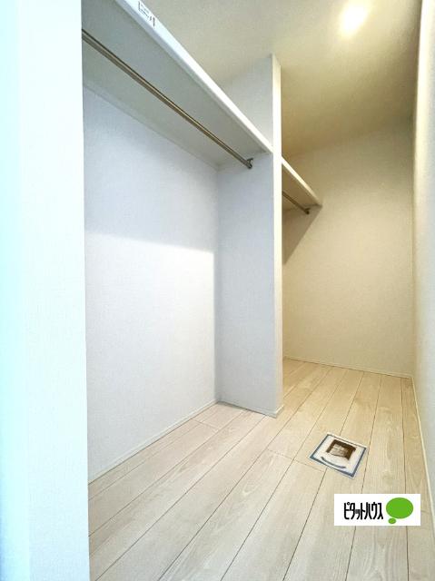 全１３棟／４号棟　ＺＥＨ水準の省エネ適合住宅 収納