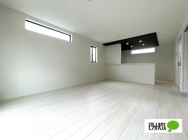 全１３棟／４号棟　ＺＥＨ水準の省エネ適合住宅 リビング