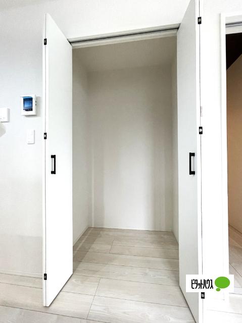 全１３棟／４号棟　ＺＥＨ水準の省エネ適合住宅 収納
