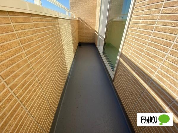 全３棟／３号棟　ガス代の節約にもなるエコジョーズ バルコニー