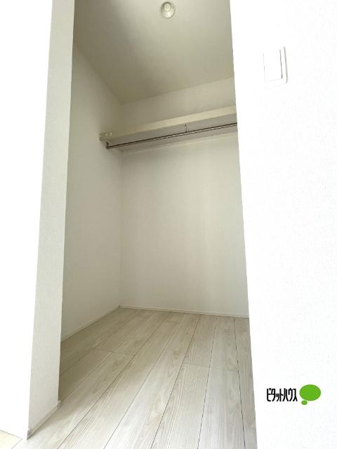全２棟／２号棟　水廻り集中設計で家事効率向上 収納