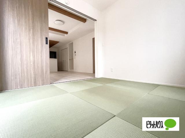 全３棟／３号棟　前面道路広々の１２m その他部屋・スペース
