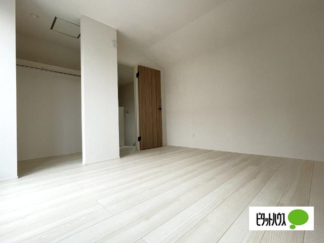 全３棟／３号棟　前面道路広々の１２m その他部屋・スペース