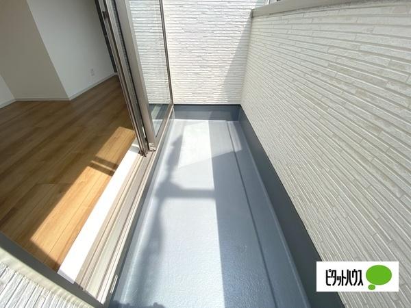 全９棟／３号棟　子育てファミリーに嬉しいロケーション バルコニー