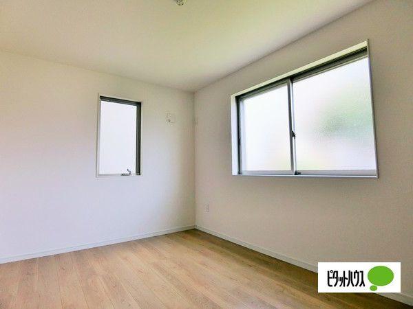 全１３区画／４号棟　近隣に生活施設充実 その他部屋・スペース