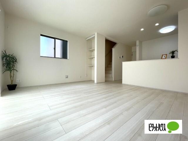 全１棟現場　ＺＥＨ水準の省エネ住宅 リビング