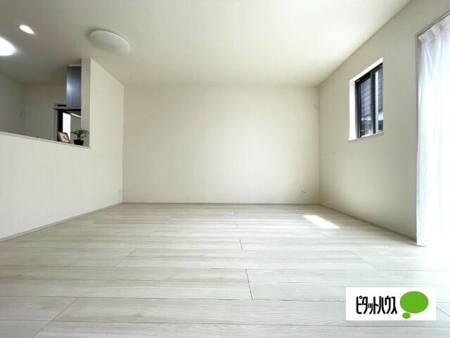 全１棟現場　ＺＥＨ水準の省エネ住宅 リビング