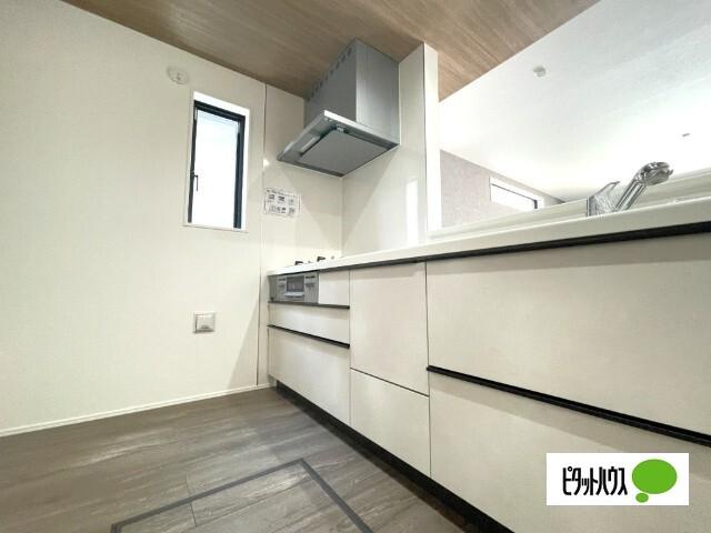 全４棟／Ｂ号棟　耐震性・省エネ性でも優れている長期優良住宅 キッチン