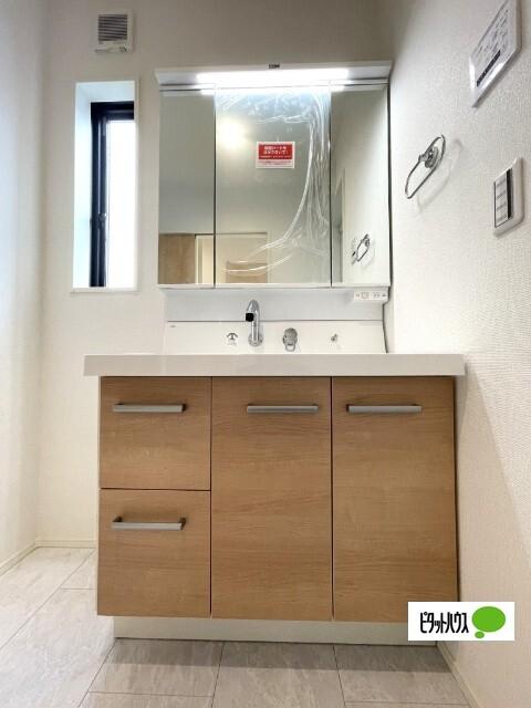 全１棟現場　荷物の受け取りに宅配BOX 洗面
