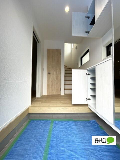 全１棟現場　荷物の受け取りに宅配BOX 玄関