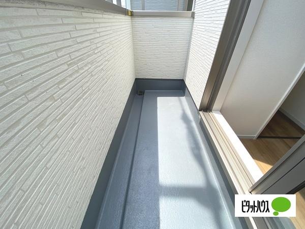 全１棟現場　冬でも足元ポカポカの床暖房 バルコニー